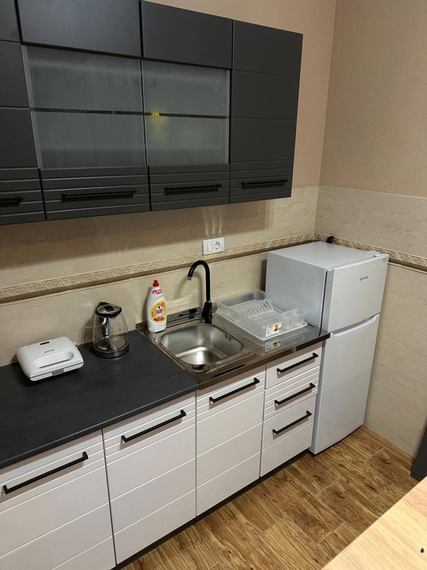 Green House Virpazar Rom bilde