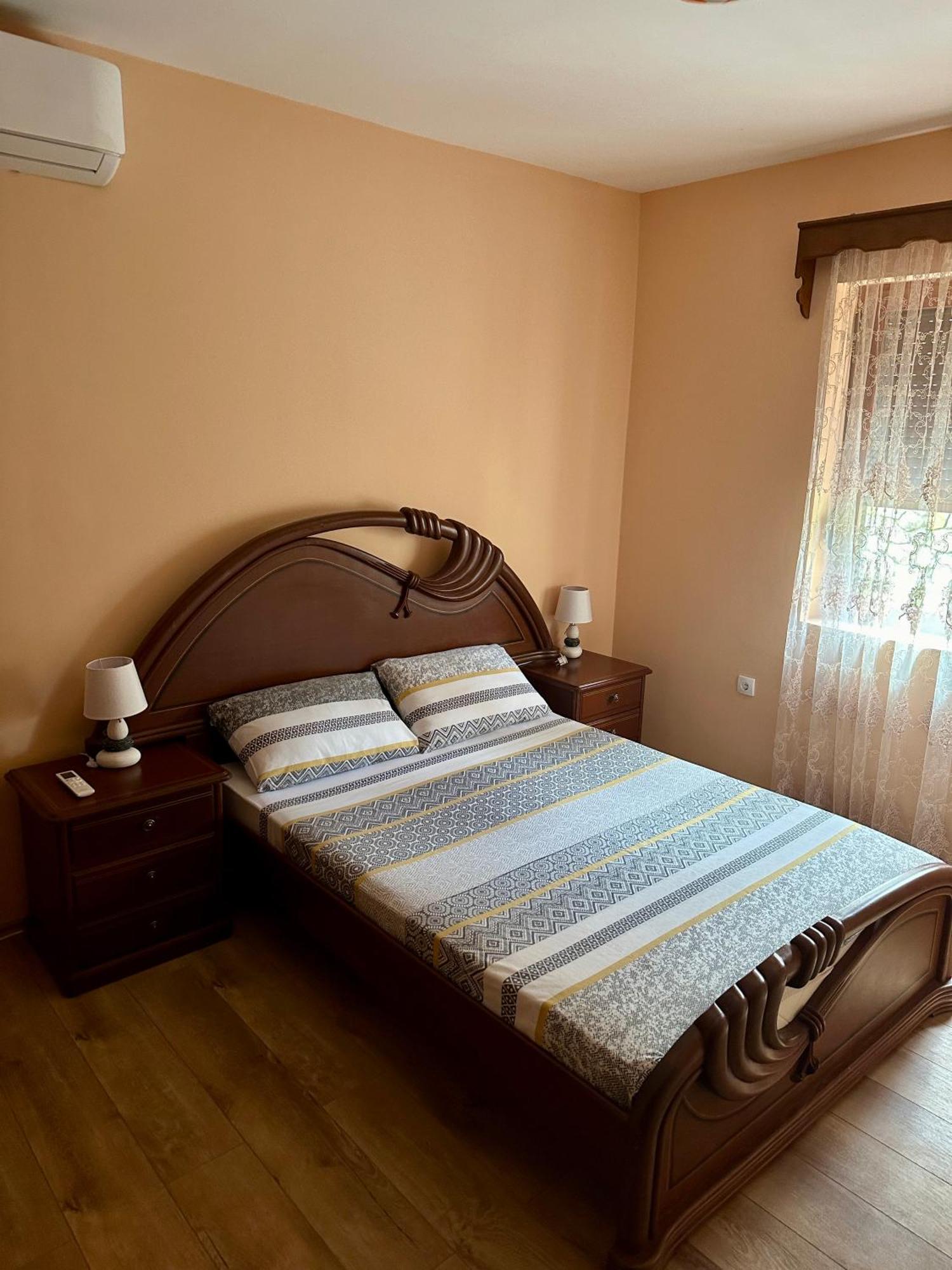 Green House Virpazar Rom bilde