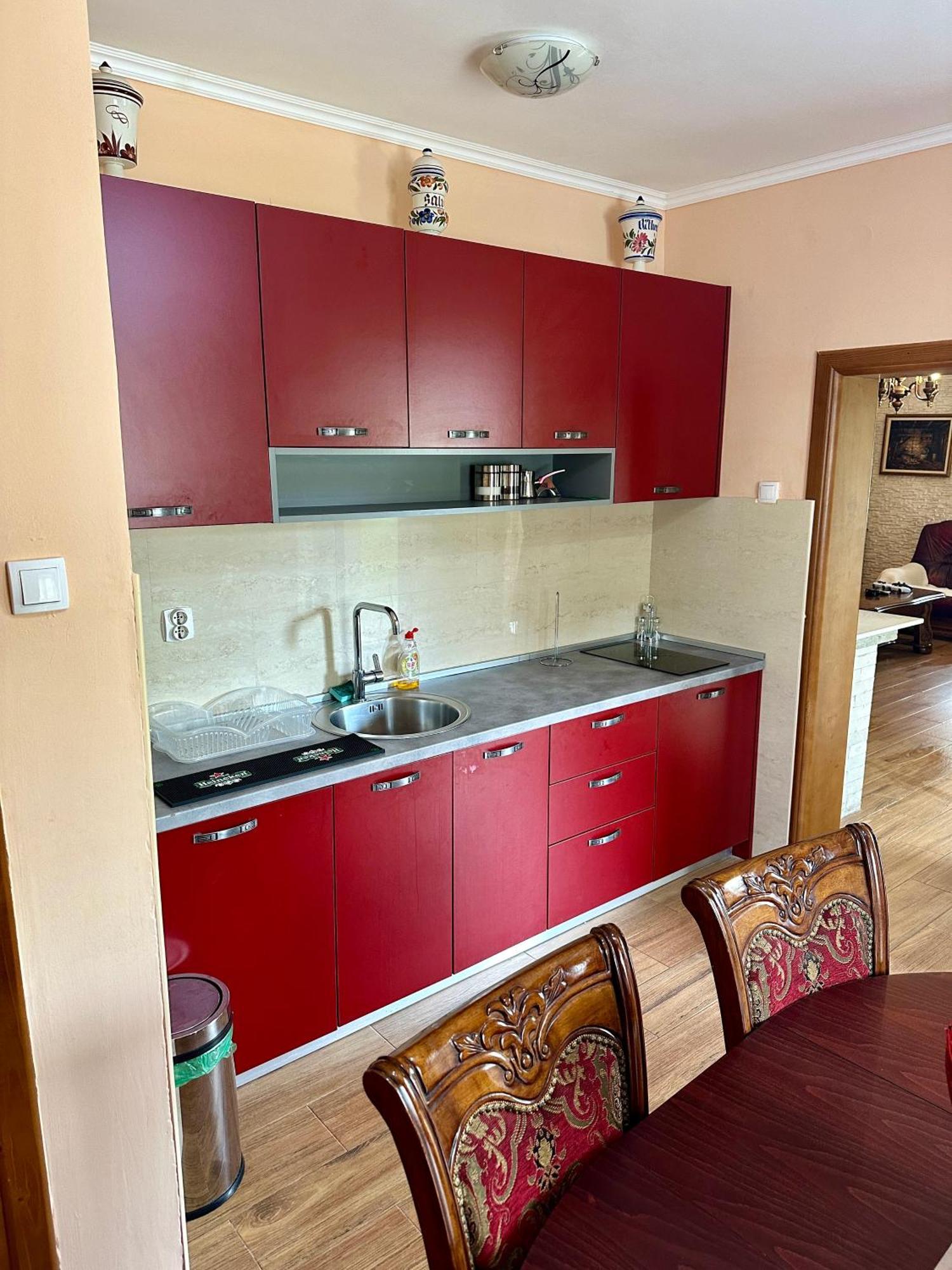 Green House Virpazar Rom bilde